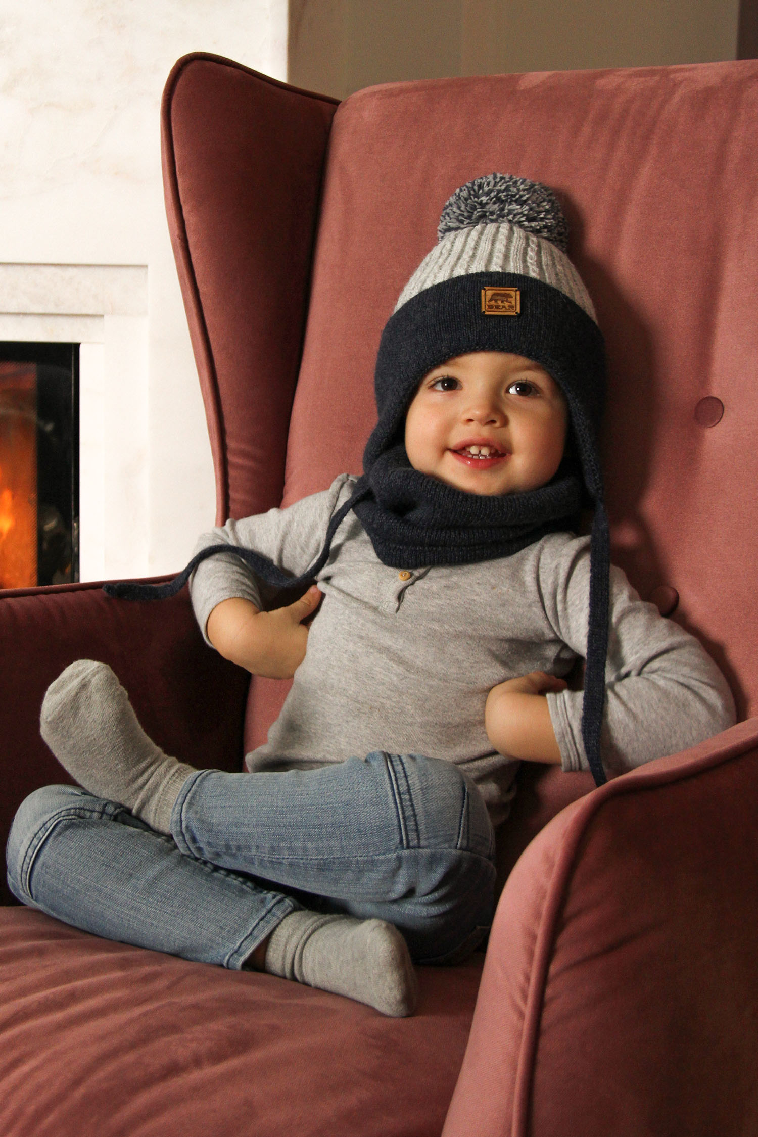 Jakie czapki i kominy dla dzieci sprawdzą się w zimę? 