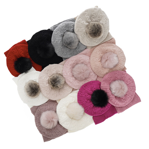 Beret i komin dla dziewczynki zimowy komplet, czerwony, z pomponem Koffi