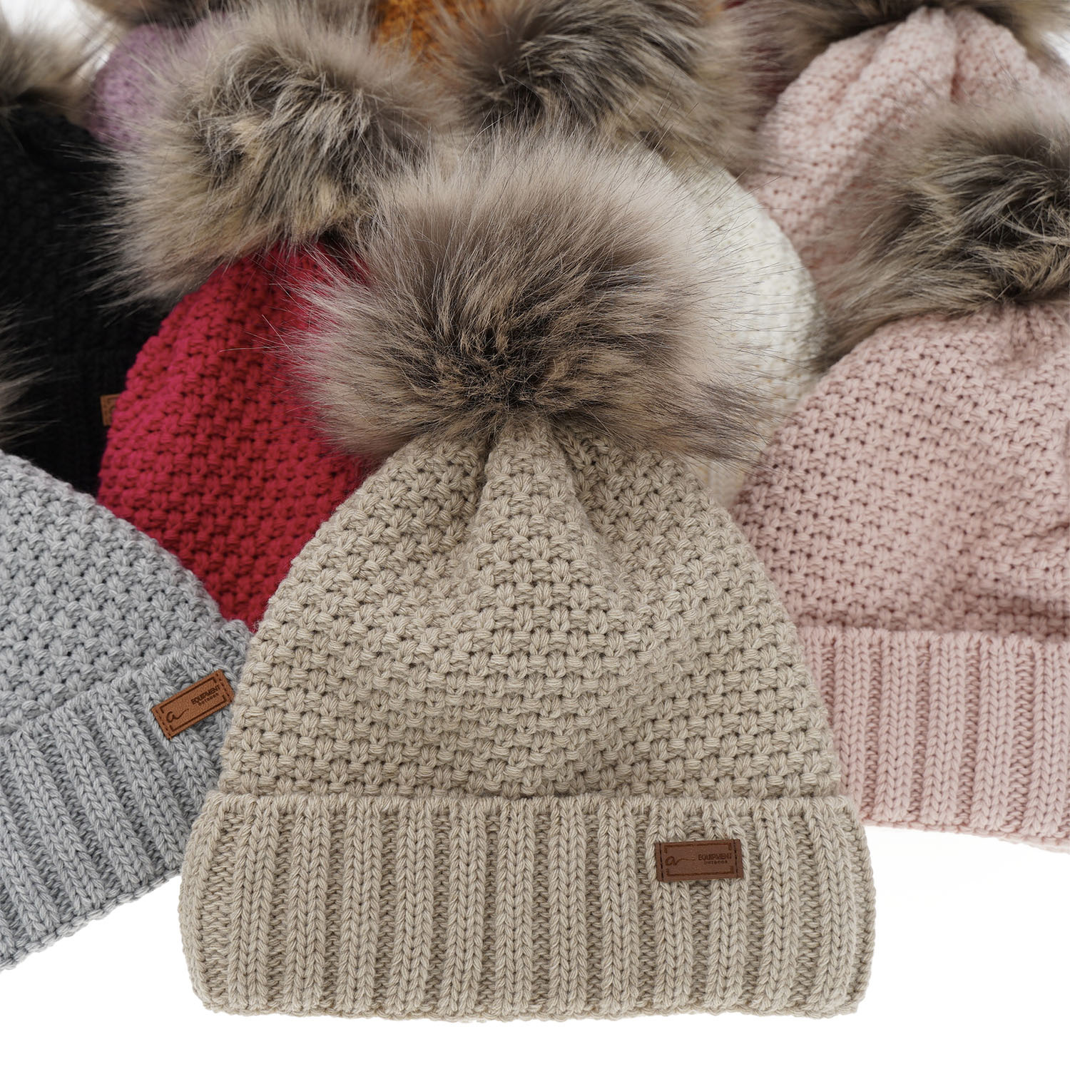 Czapka zimowa dla dziewczynki, fioletowa, z pomponem Pola