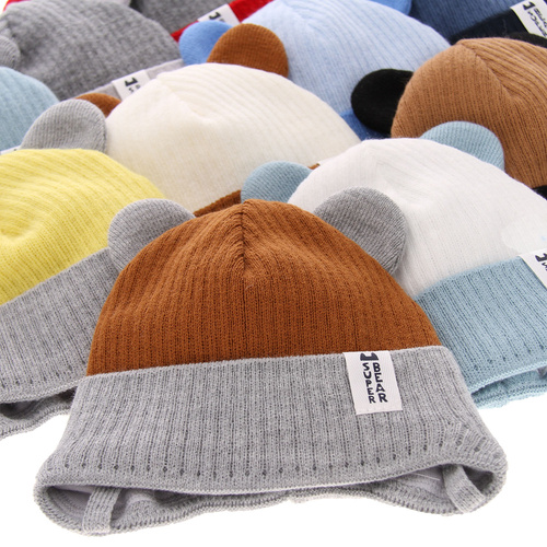 Czapka jesienna, wiosenna dla chłopca, szara, wiązana Bruko