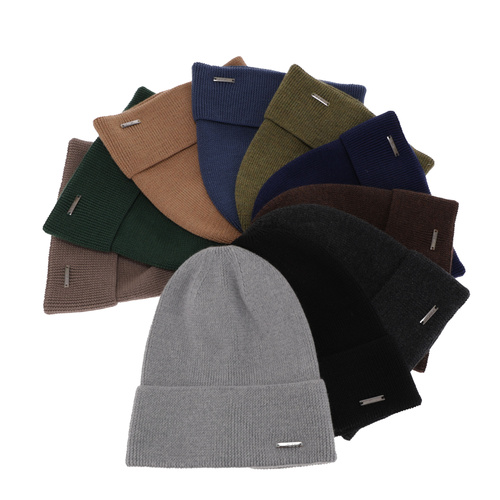 Czapka męska wiosenno-zimowa, czarna, 100% wełniana merino Memfis