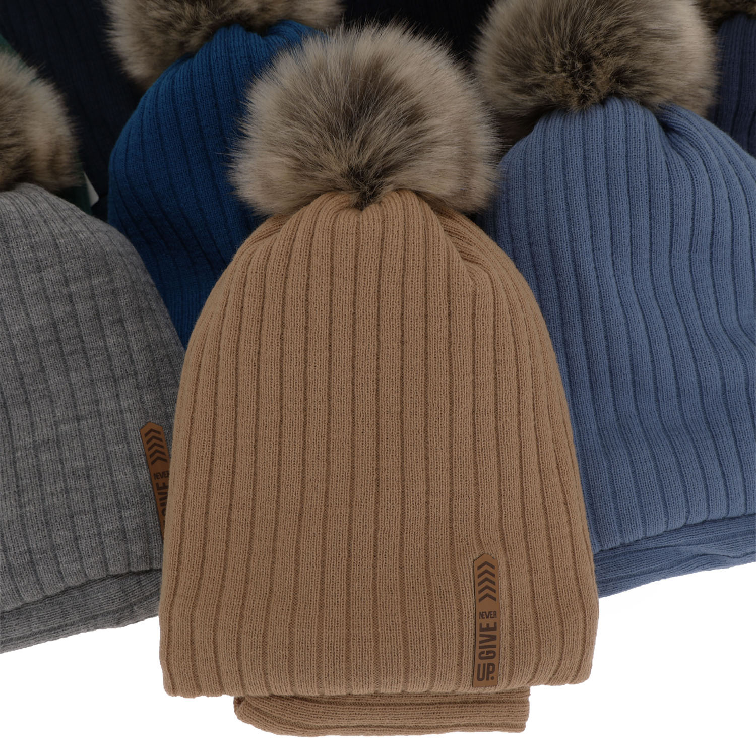 Czapka i komin dla chłopca zimowy komplet, szary, z pomponem Kalen