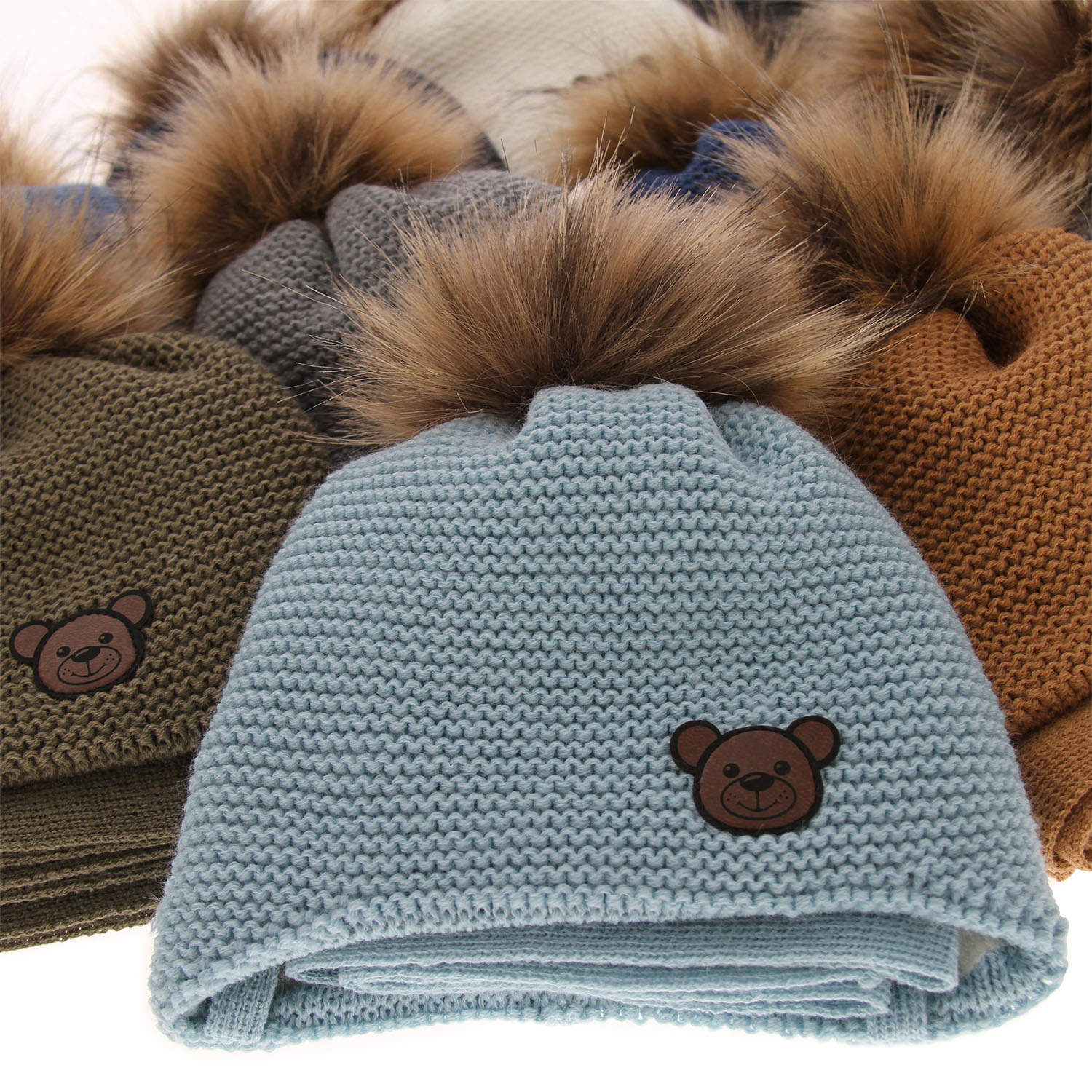 Czapka i szalik dla chłopca zimowy komplet, beżowy, z pomponem, wiązany Banksi