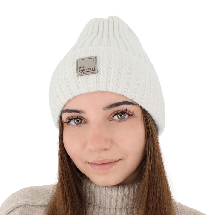 Czapka zimowa damska, biała, z wełną merino Benedetta