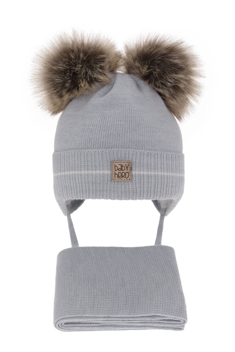 Czapka i szalik dla chłopca zimowy komplet, jasnoniebieski, z dwoma pomponami, wiązany Melon