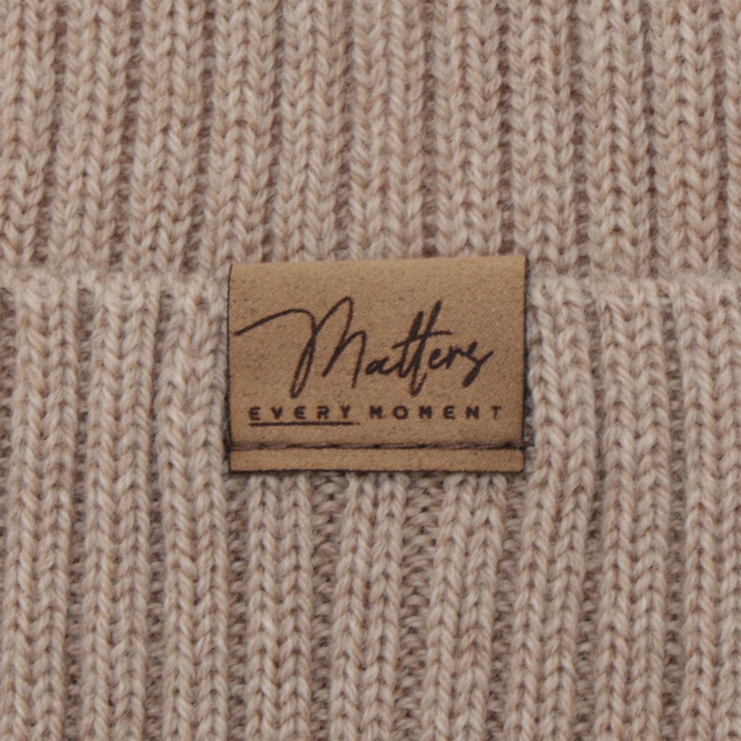 Czapka damska wiosenna, jesienna, różowa, 100% wełniana merino, bezszwowa, Fabrizia