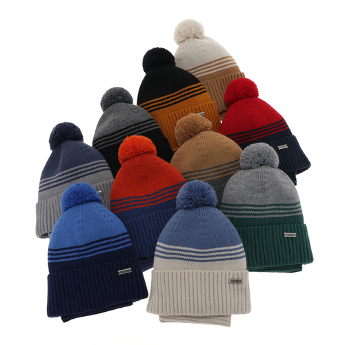 Czapka i komin dla chłopca zimowy komplet, niebieski, z pomponem Pallas