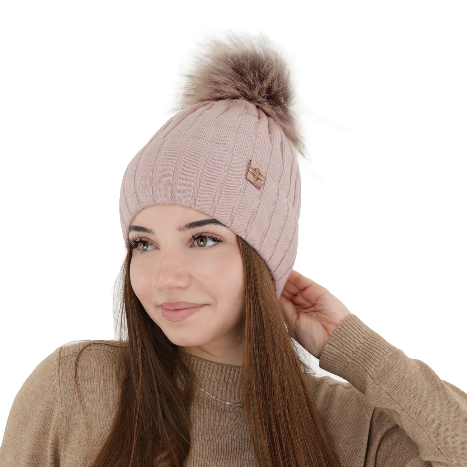 Czapka zimowa damska, camelowa, z pomponem Loara