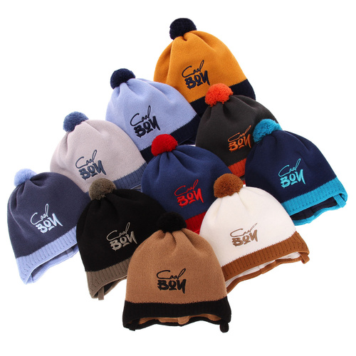 Czapka jesienna, wiosenna dla chłopca, pomarańczowa, wiązana, z pomponem Korni