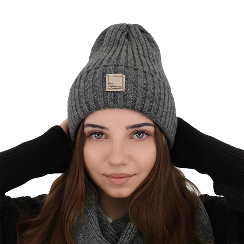 Czapka zimowa damska, biała, z wełną merino Benedetta
