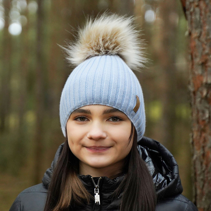Czapka zimowa dla dziewczynki, błękitna, z pomponem Werbena