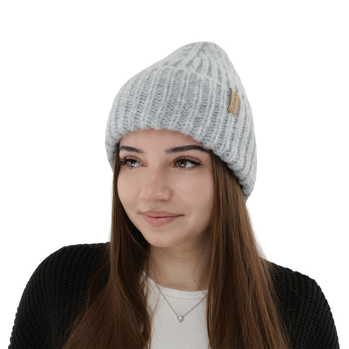Czapka zimowa damska, szara, z wełną merino Caro