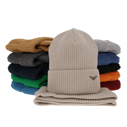 Czapka i komin dla chłopca zimowy komplet, czarny Romeo