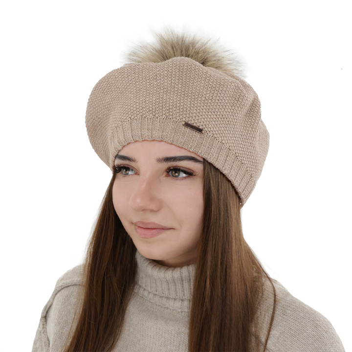 Beret damski zimowy, beżowy, z wełną merino Bonnie