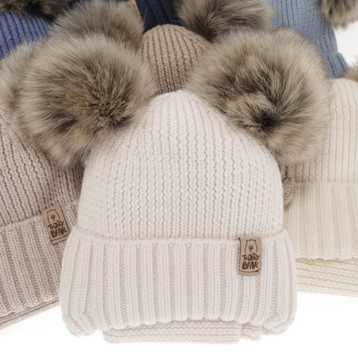 Czapka i komin dla chłopca zimowy komplet, biały, 100% wełniany merino, wiązany Konor
