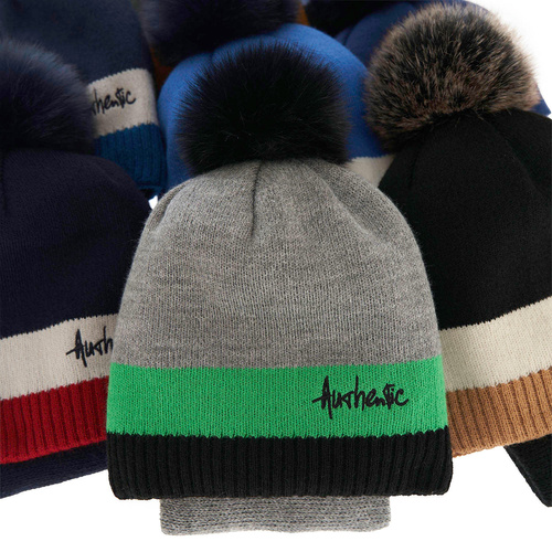 Czapka i komin dla chłopca zimowy komplet, szary, z pomponem Madryt