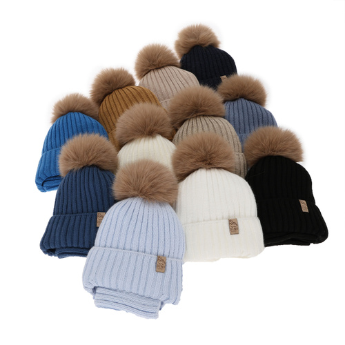 Czapka i komin dla chłopca, zimowy komplet, niebieski, z pomponem Bagil