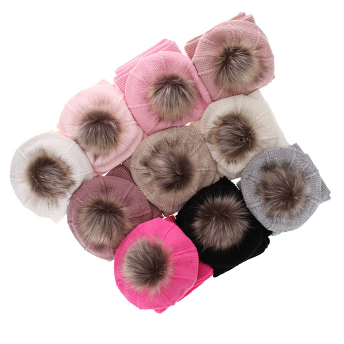 Beret i szalik dla dziewczynki zimowy komplet, beżowy, z pomponem Elif