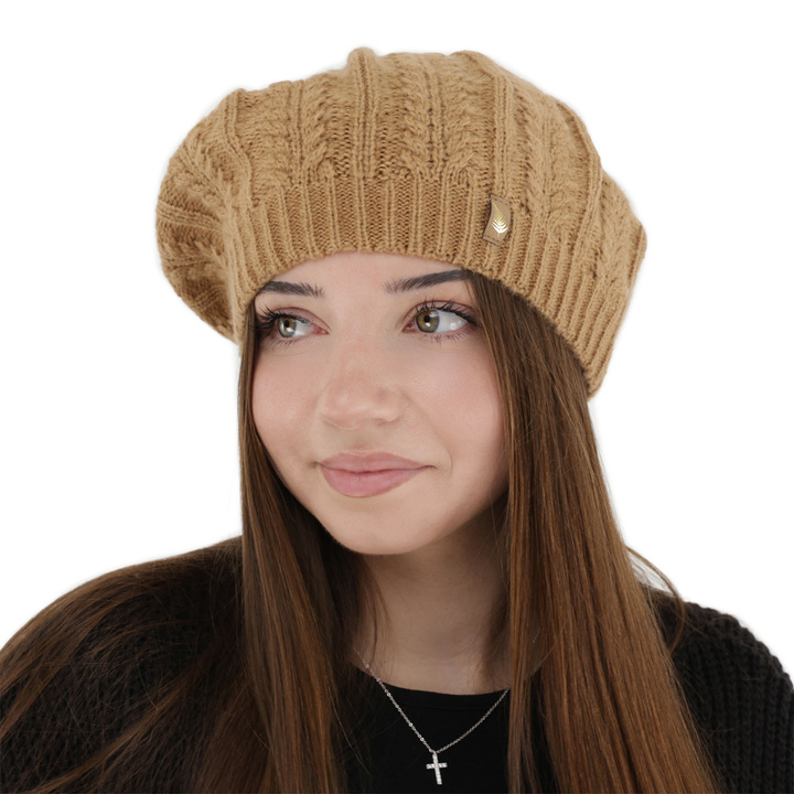 Beret damski zimowy, camel, z wełną merino Senja