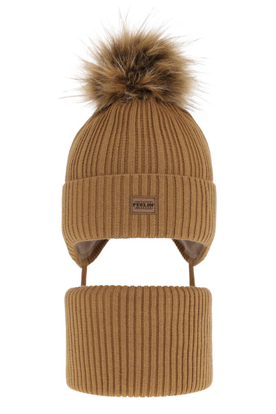 Czapka i komin dla chłopca zimowy komplet, camel, z pomponem, wiązany Eger