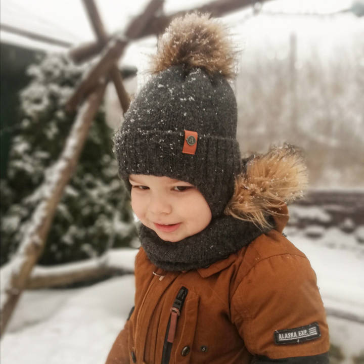 Komplet zimowy dla chłopca: czapka i komin ciemnoszary Dominik